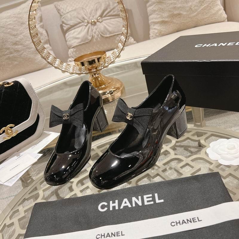 Chanel Women's Shoes 526